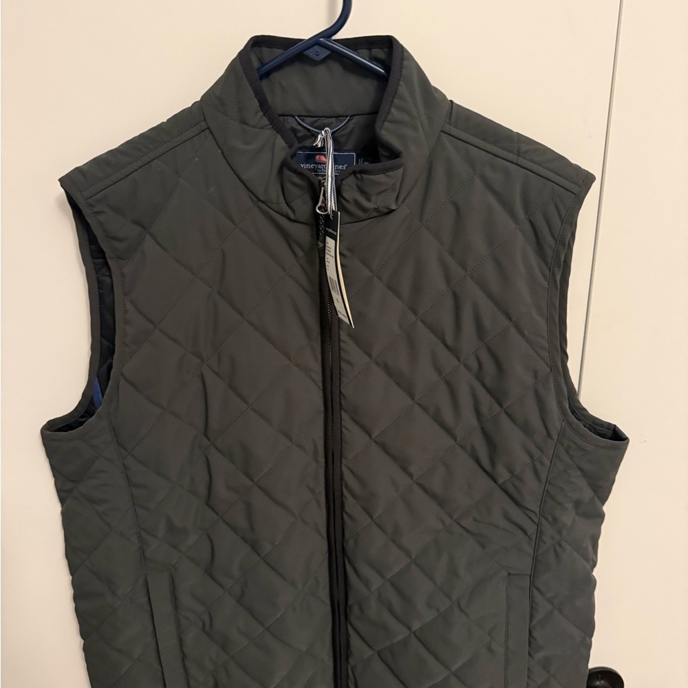 Vineyard Vines Men's Charcoal Quilted Vest